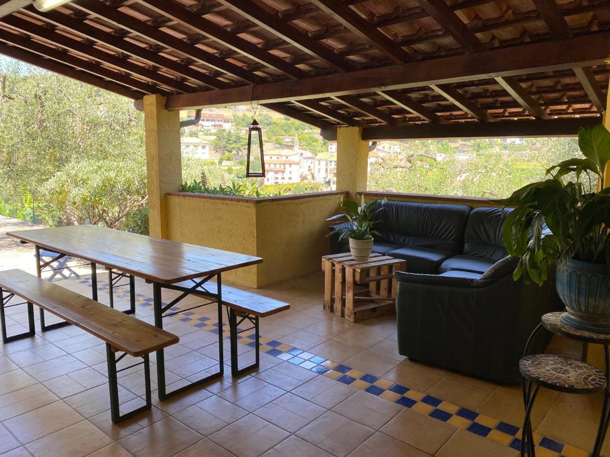 Residenza Costarossa Apartamento Imperia Exterior foto